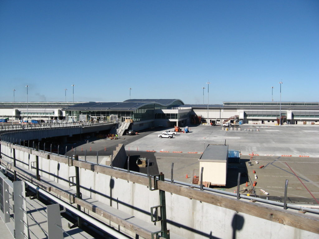 Sacramento International Airport - Bagatelos Architectural Glass Systems